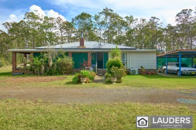 PRIVATE ACREAGE - MULTIPLE ACCOMMODATION OPTIONS