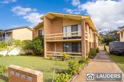 CLOSE TO BEACH - LOW-MAINTENANCE LIVING