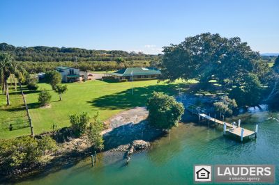 EXCEPTIONAL WATERFRONT ESTATE WITH DUAL OCCUPANCY POTENTIAL