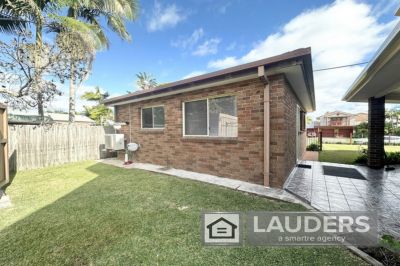 NEAT FURNISHED COASTAL LIVING OPPORTUNITY!