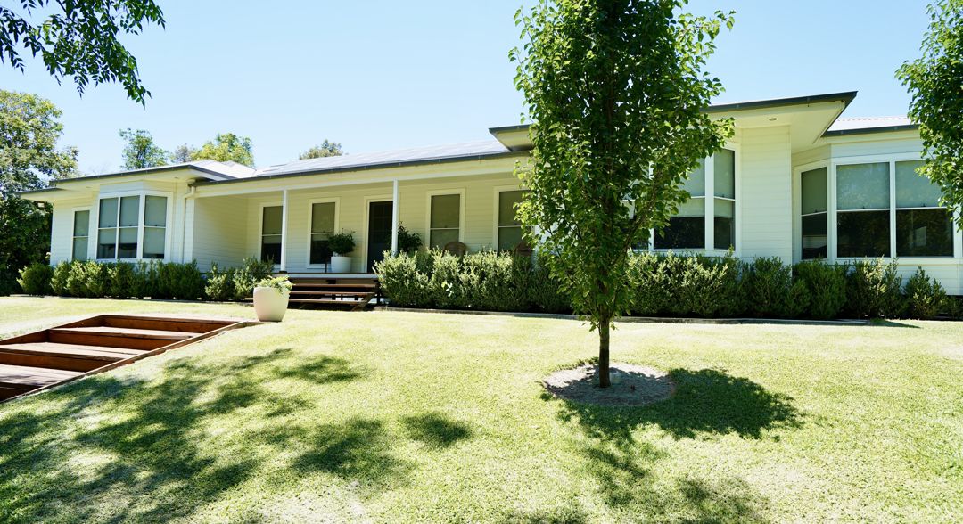 STUNNING GREENBAH PROPERTY WITH PRIVATE YARD & POOL!