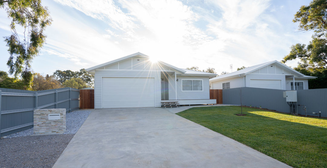 NEWLY COMPLETED TOWNHOUSE IN GREENBAH AREA