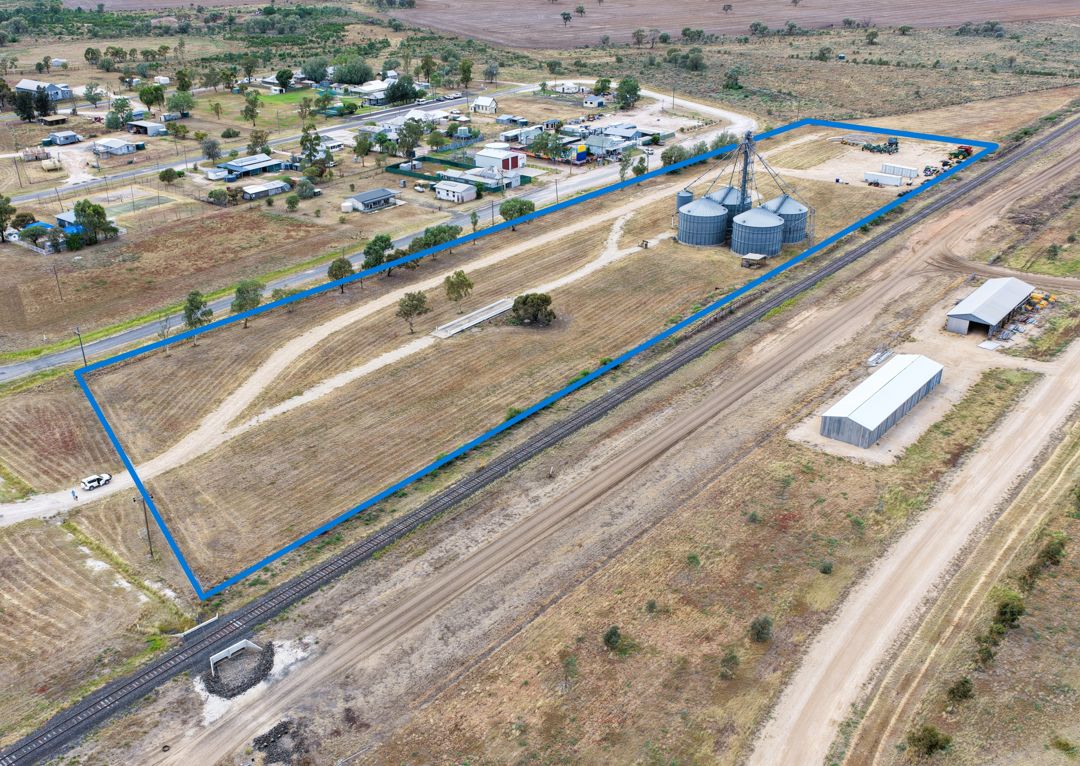 ROWENA SILO COMPLEX WITH RAIL SIDING ACCESS!