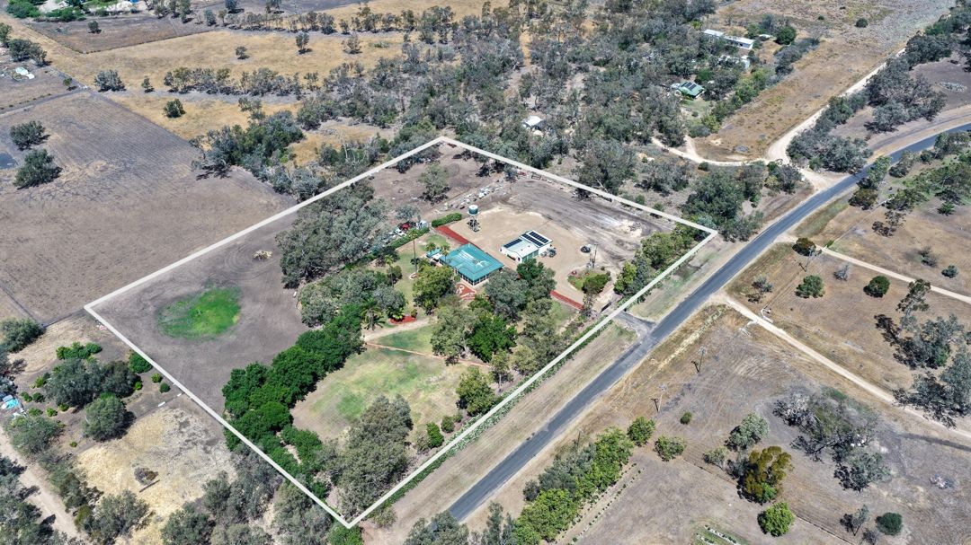 MILRAY HOUSE - TRANQUIL LIVING WEST OF MOREE