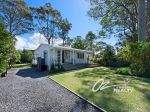 STUNNING COASTAL COTTAGE - BEAUTIFULLY RENOVATED THROUGHOUT