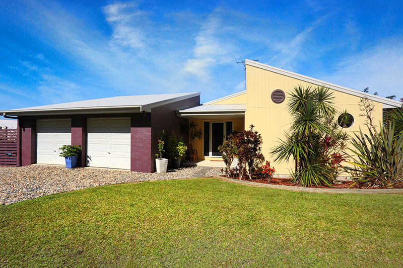 Property For Sale in Valla Beach