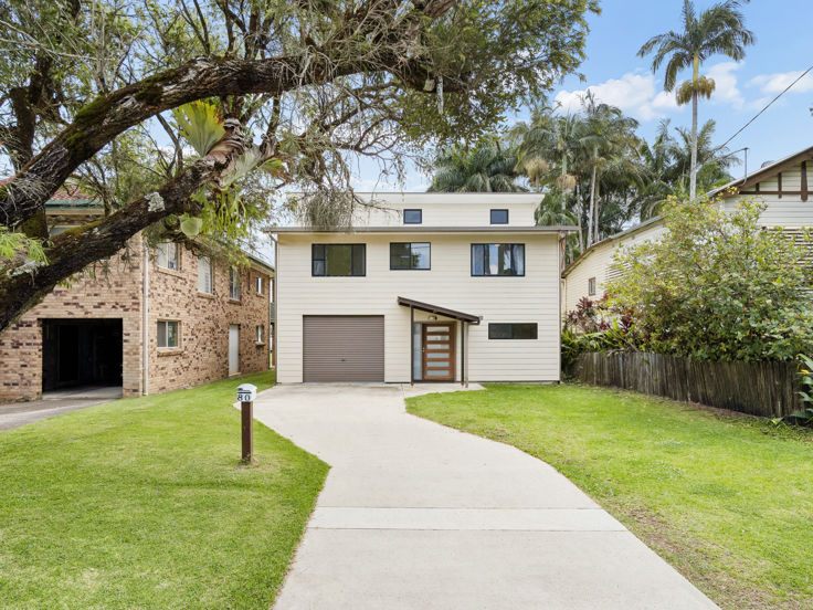SPACE, PRACTICALITY & EASY FAMILY LIVING CLOSE TO TOWN