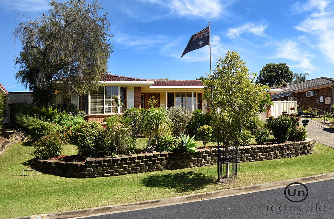 31 Sunbird Crescent, Boambee East - Front of House
