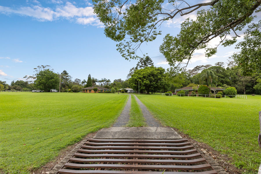 BONNIEGLEN, 2 HOMES, STABLES, 4.05 HECTARES