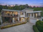 GRAND ELEGANCE, BREATHTAKING VIEWS & COMPLETE SERENITY