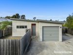 MODERN LIVING IN A QUIET BLACKMANS BAY SETTING