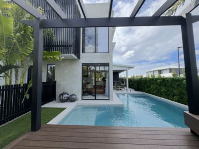 THE BEST TERRACE HOME IN PALMVIEW