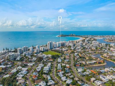 DUAL LIVING IN PRIME MOOLOOLABA &NDASH; SPACIOUS 5 BEDROOM HOME