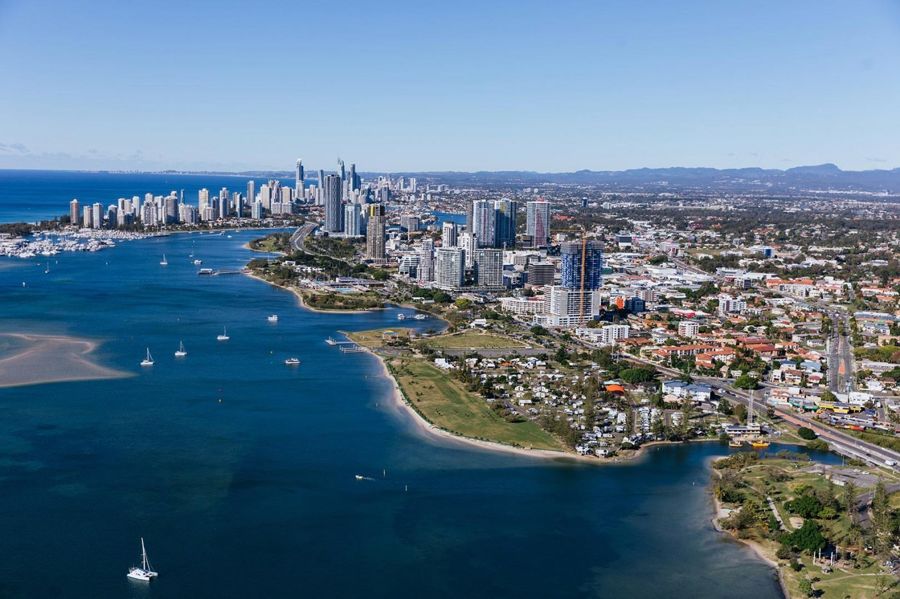 QUIET AND CONVENIENT ONE BEDROOM UNIT IN CONVENIENT SOUTHPORT LOCATION