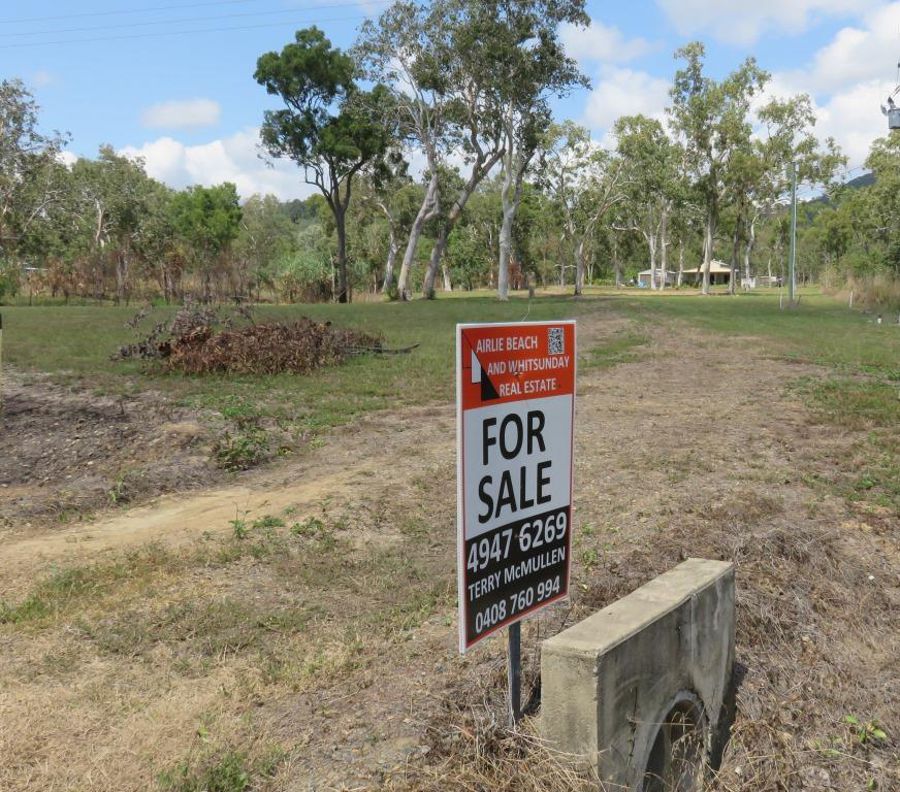 Property For Sale in Midge Point