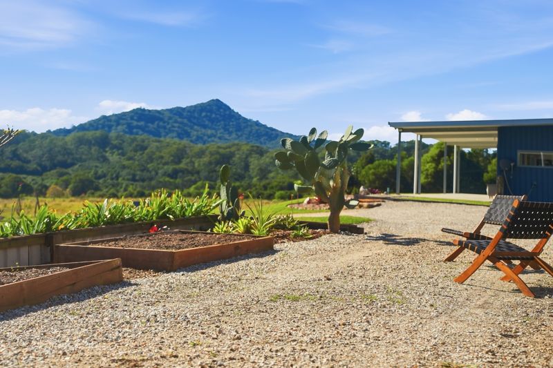 WHERE RURAL TRANQUILLITY MEETS COASTAL LIFESTYLE