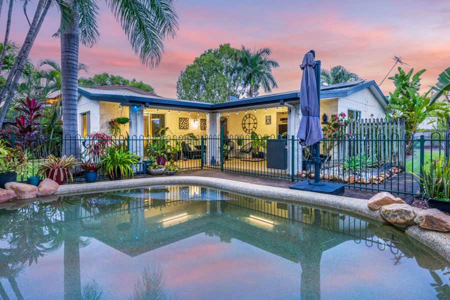POOL, SOLAR, SHED & CORNER BLOCK CONVENIENCE IN A CENTRAL POSITION
