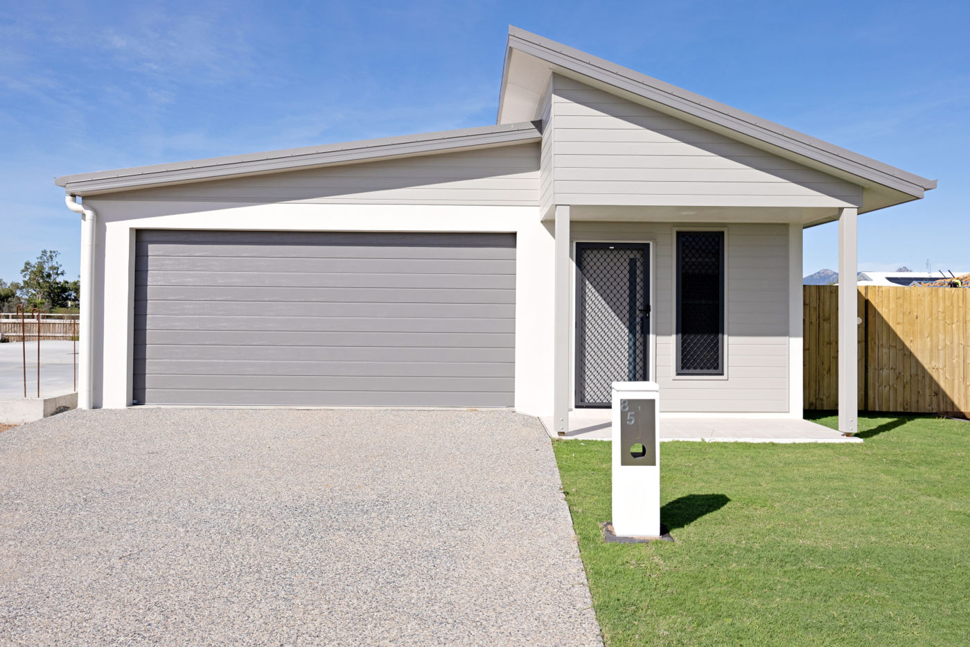 BRAND-NEW CONTEMPORARY HOME | SOUGHT AFTER RESERVE ESTATE