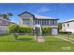 CHARM FILLED QUEENSLANDER WITH PRESTIGOUS CENTRALISATION