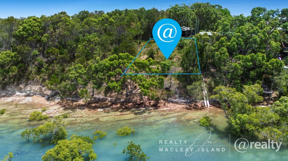 PANORAMIC BAY VIEWS : WATERFRONT LAND; 754M² OF PURE ISLAND LUXURY
