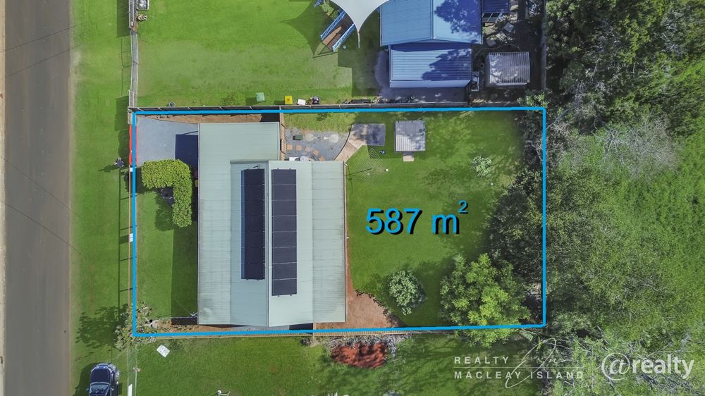 REFURBISHED, MOVE-IN READY & NEAT AS A PIN