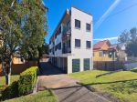 CENTRALLY LOCATED APARTMENT - WATER INCLUDED!