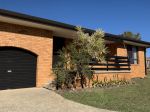 PEACEFUL VILLA IN PRIME TOORMINA LOCATION - CLOSE TO BEACHES AND SHOPPING