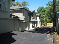 MODERN TOWNHOUSE - UNFURNISHED