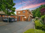 NEAT ONE BEDROOM GROUND FLOOR UNIT