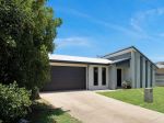 COASTAL LIVING IN SOUGHT-AFTER BLACKS BEACH