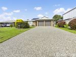 LOW-SET FAMILY BRICK HOME!