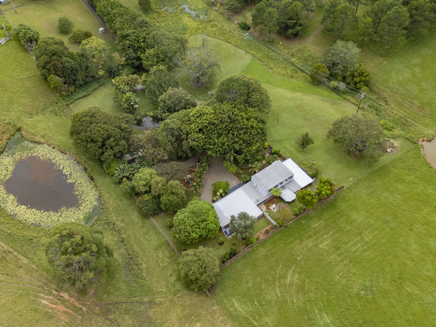 A RURAL SANCTUARY - DUAL LIVING - MINUTES FROM THE COAST...