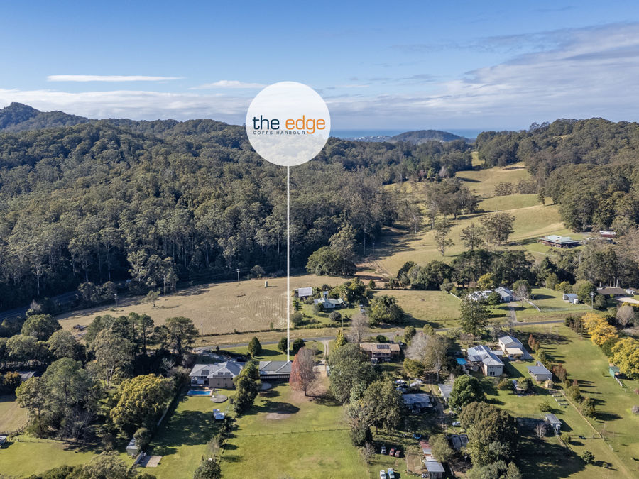 ESCAPE TO THE COUNTRY - WITHOUT LEAVING TOWN...