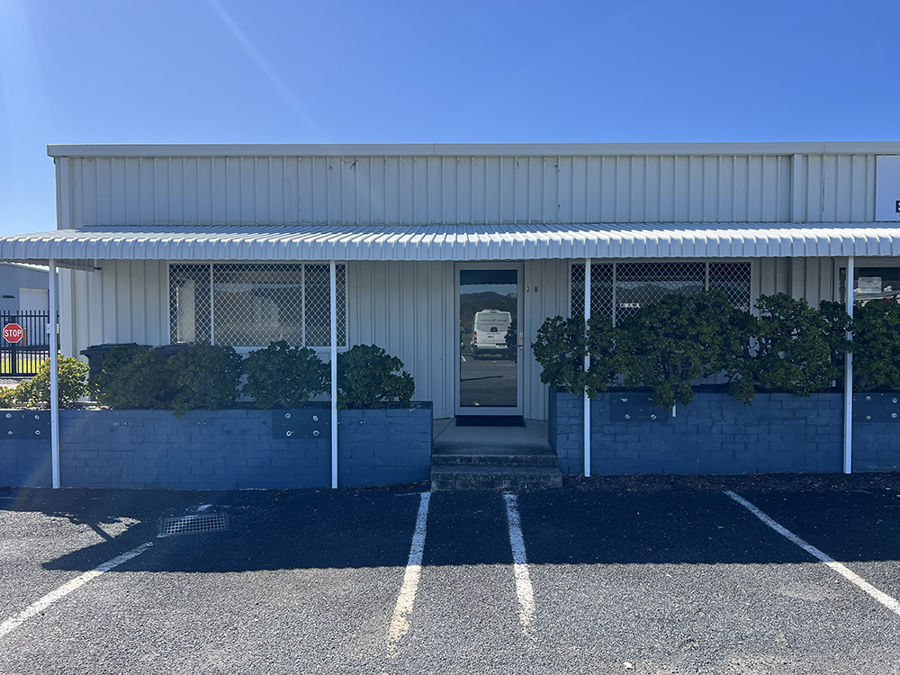 REFURBISHED OFFICE AT COFFS AIRPORT