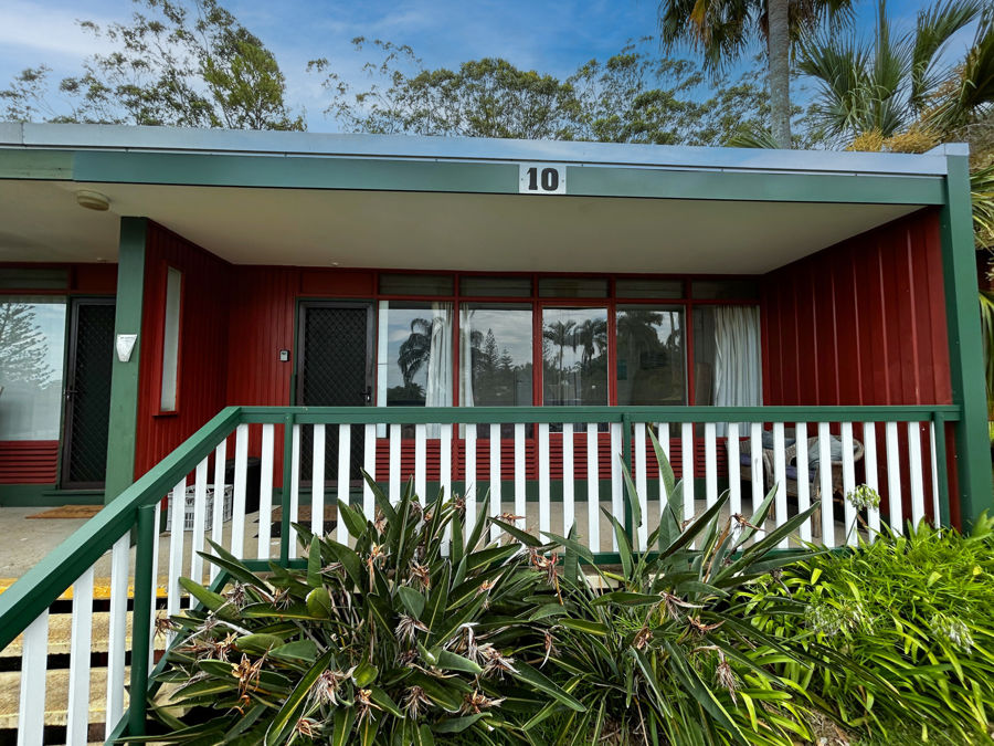 PARTLY FURNISHED CABIN WITH WATER AND ELECTICITY INLCUDED