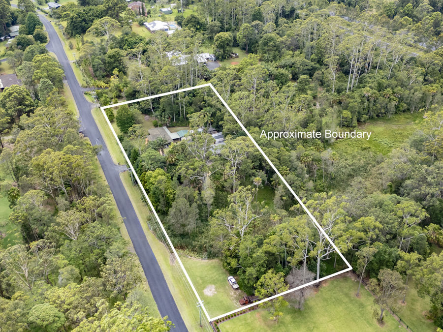 EXCEPTIONAL SHED, PARK-LIKE GROUNDS & SPACE TO MATCH...