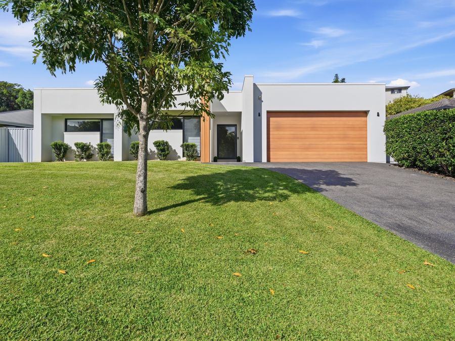 MODERN, SPACIOUS & IMPRESSIVE...