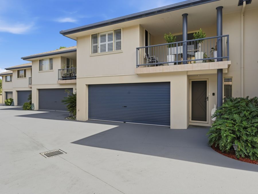 THE ULTIMATE BEACHSIDE LIFESTYLE.....