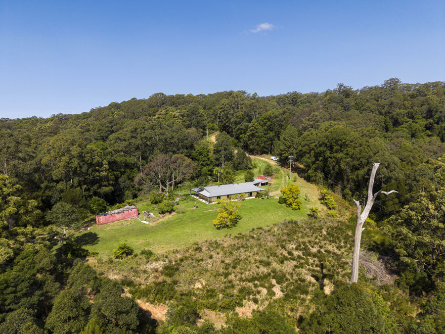 SCENIC, PRIVATE ACREAGE OVERLOOKING STUNNING MOUNTAINS...