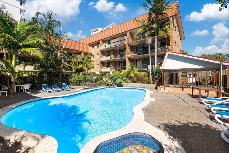 EASY BEACHSIDE LIVING WITH POOL & HINTERLAND VIEWS...