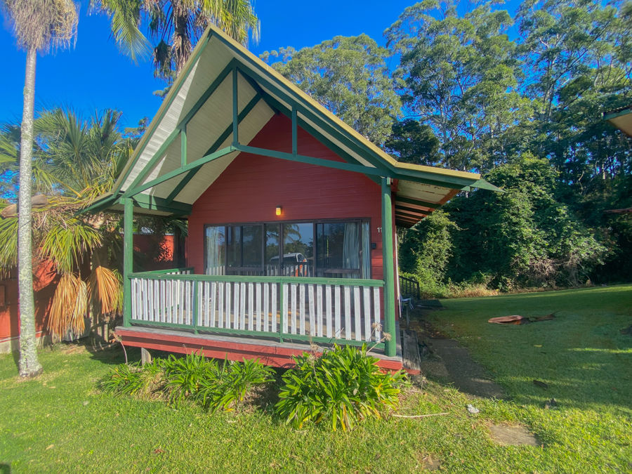 RELAZED CABIN LIVING WITH INCLUDED UTILITIES