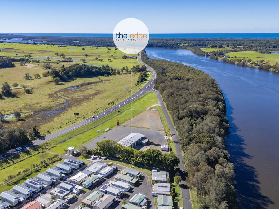 EXCLUSIVE POSITION PRIMED FOR RESIDENTIAL OR COMMERCIAL (STCA)....