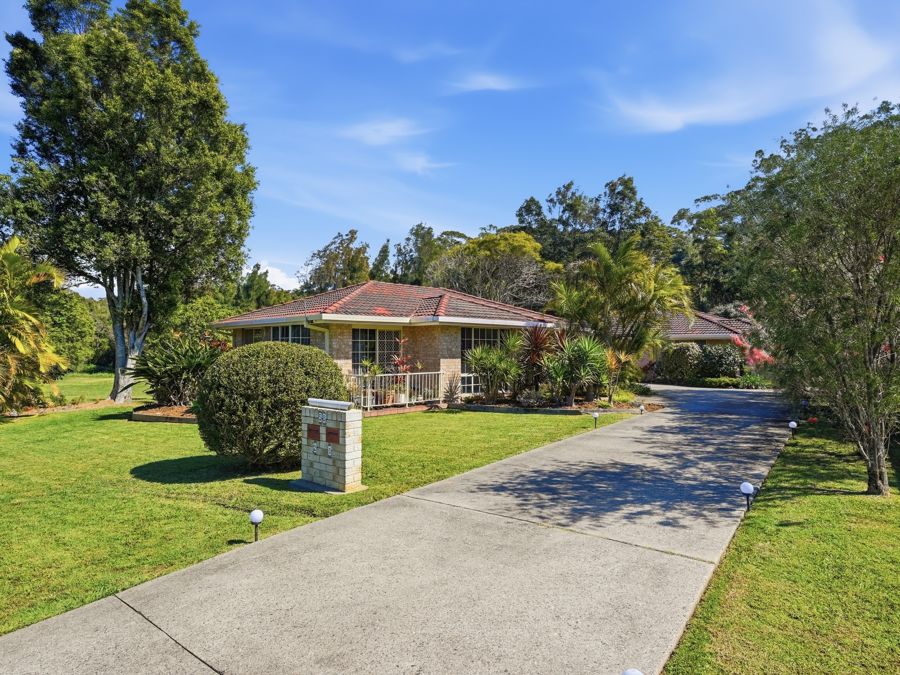 PEACEFUL, PRIVATE & PERFECTLY POSITIONED...
