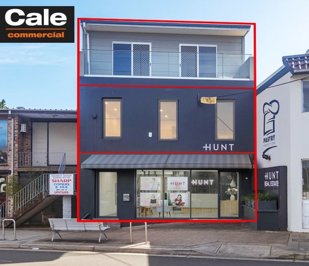 HIGH QUALITY PROFESSIONAL OFFICE WITH MODERN FIT OUT.