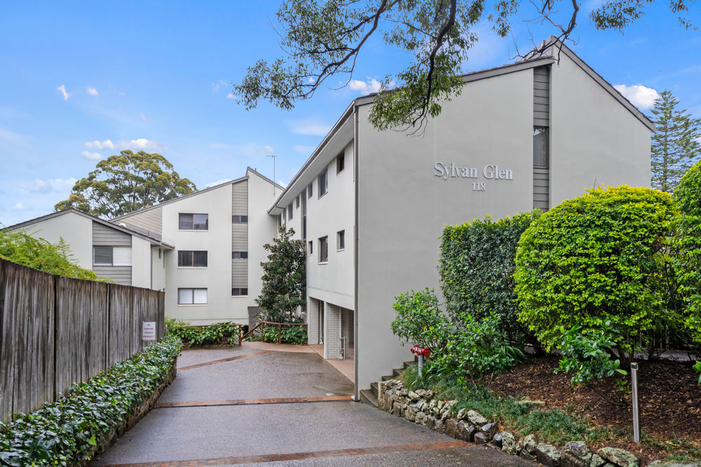 NORTHERLY ASPECT, 170 M2 ON TITLE
