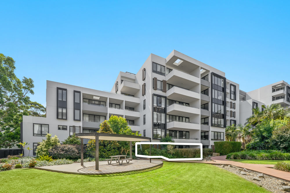 STUNNING GROUND FLOOR APARTMENT