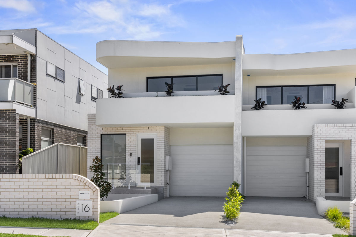 DESIGNER DUPLEX - OPEN TO VIEW SAT 11/04/2026 @ 12-12.30PM
