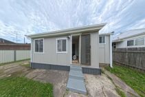 FRESHLY RENOVATED ONE BEDROOM