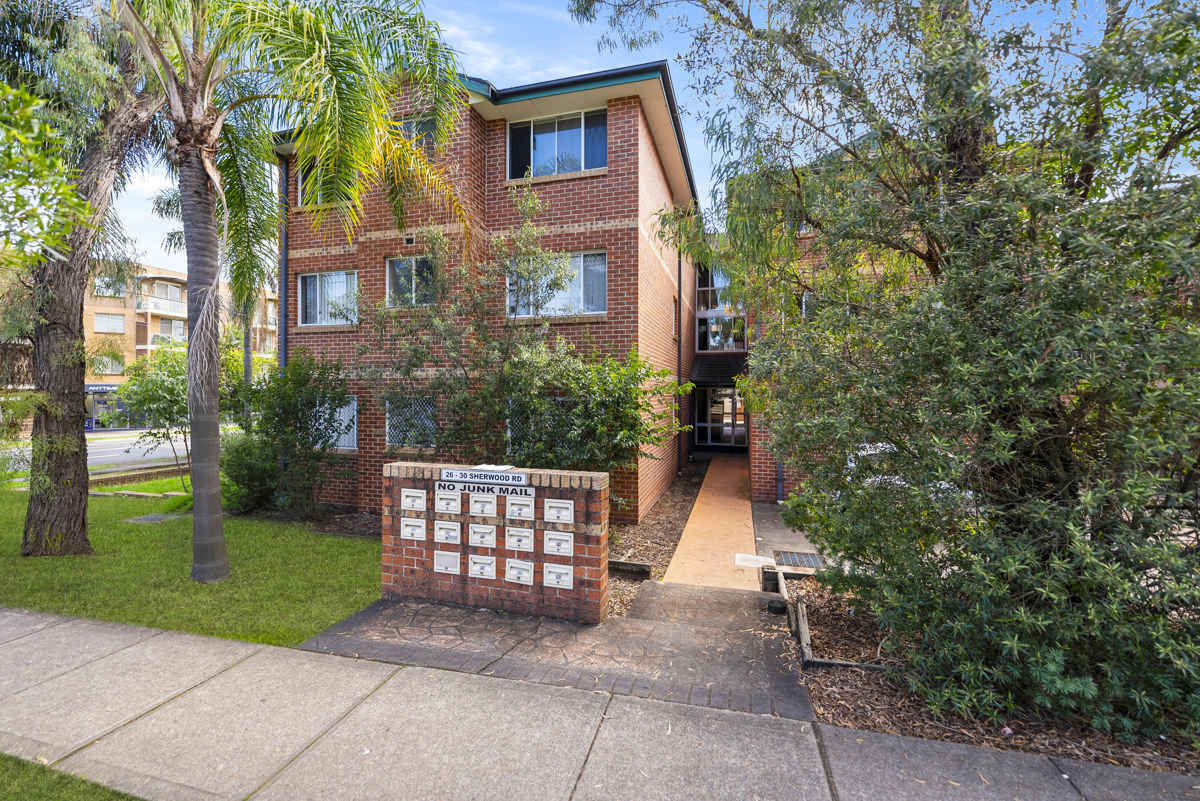 REFRESHED GROUND FLOOR UNIT - OPEN TO VIEW WED 01/04/2026 @ 6-6.6.30PM