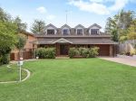 SPACIOUS FAMILY HOME WITH POOLSIDE ENTERTAINING IN QUIET CUL-DE-SAC